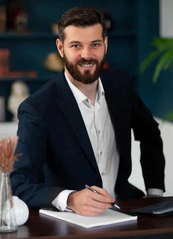 Our Financial Experts The Team  Member Solution. - 开云登录入口