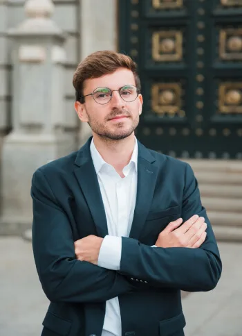 Our Financial Experts The Team  Member Solution. - 开云登录入口